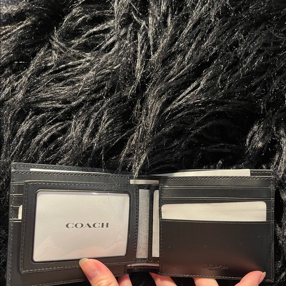 Compact ID Wallet In Signature Leather - Picture 5 of 7